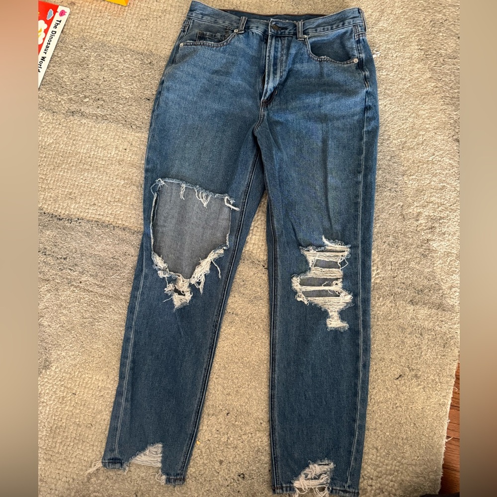 American eagle distressed mom jeans